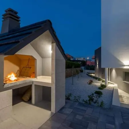 Cozy Exclusive Villa Сплит