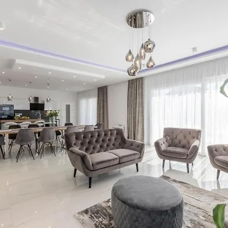 Cozy Exclusive Villa Апартаменты *