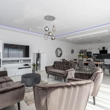 Cozy Exclusive Villa Apartment *