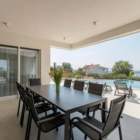 Cozy Exclusive Villa Apartment *