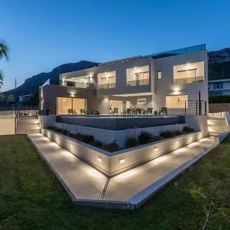 Cozy Exclusive Villa سبليت