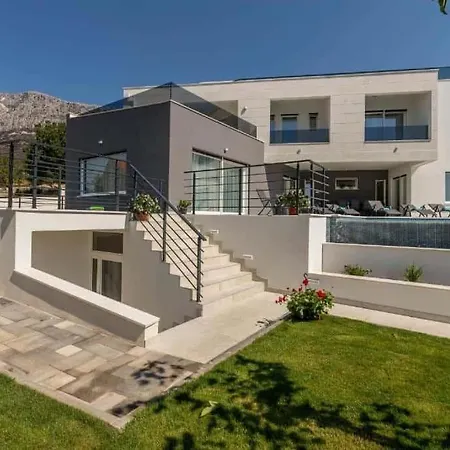 Cozy Exclusive Villa