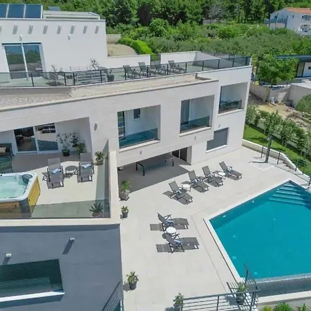 Cozy Exclusive Villa Apartment Split